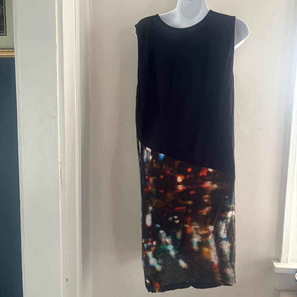 McQ by Alexander McQueen Black Abstract Print Sleeveless Shift Dress - Picture 2 of 6